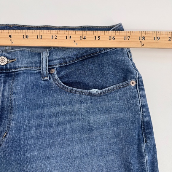 Levis Jeans Women 33 Blue Curvy Bootcut Denim Stretch Mid Rise Medium Wash - Picture 10 of 14